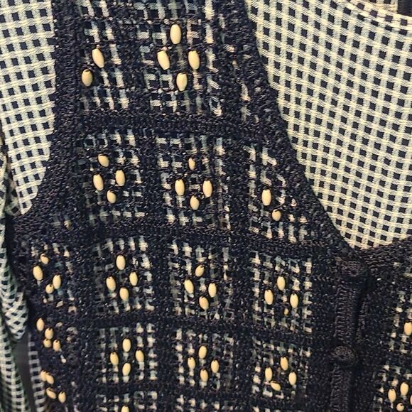 Size 10 Midi Black and Cream Colored Checked Long Sleeve Dress - Picture 5 of 13